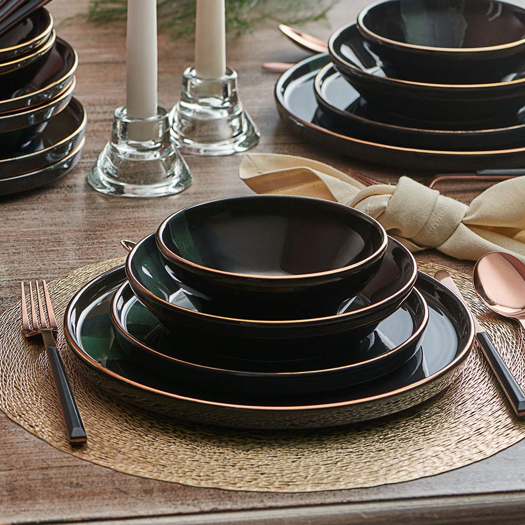 Bitter Dream Plus 24 Pcs Dinner Set