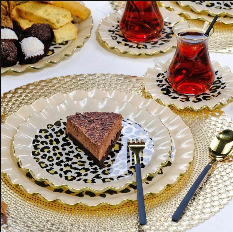 Leopard Cream  Cake Plate Set