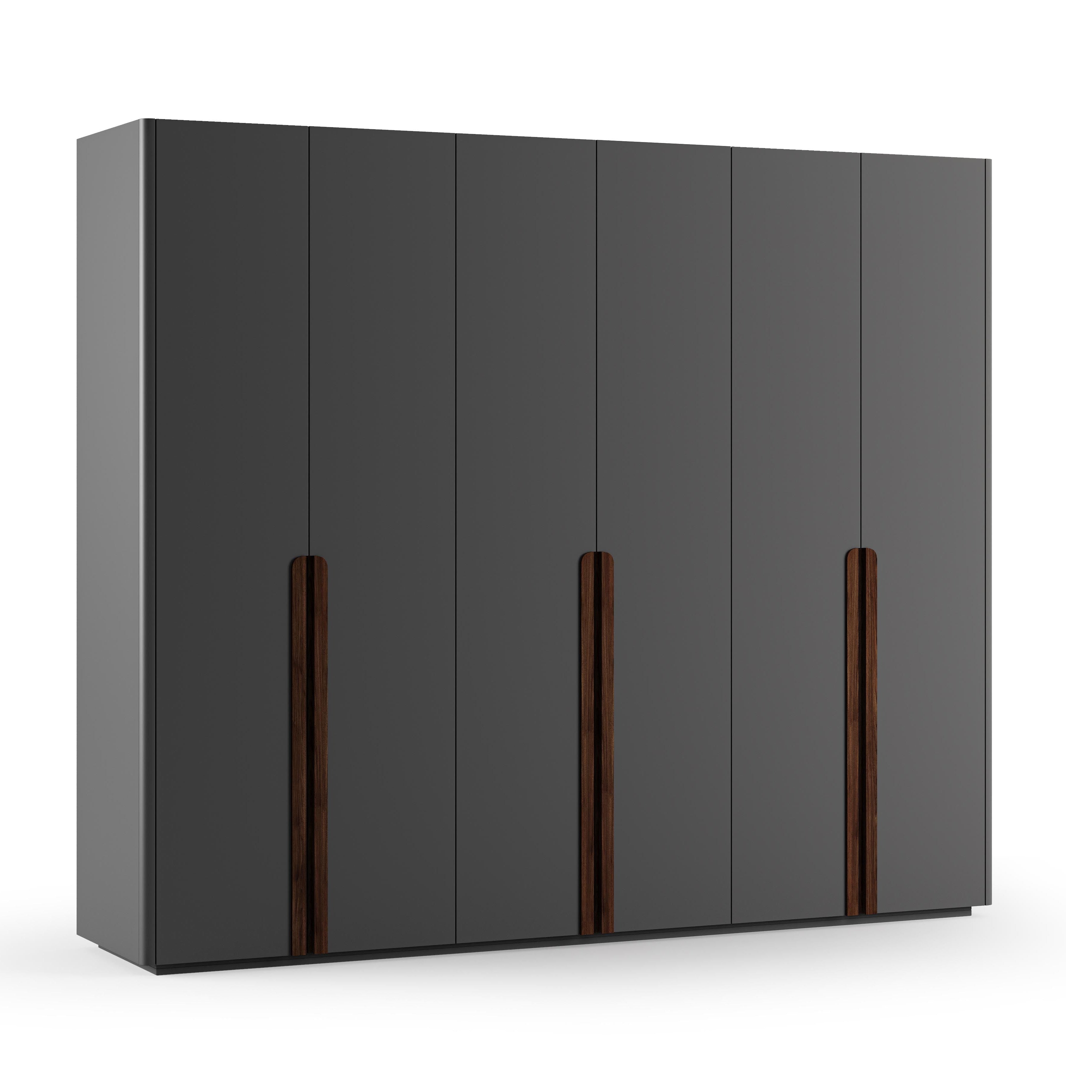 Nova Wardrobe