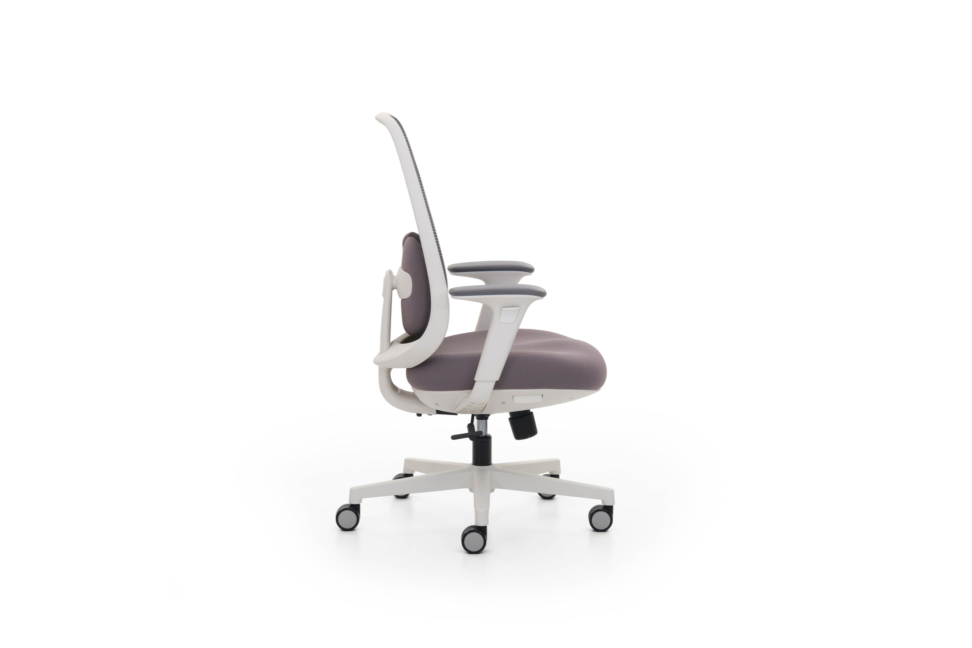 To-Work Executive Chair caster base and wheel detail