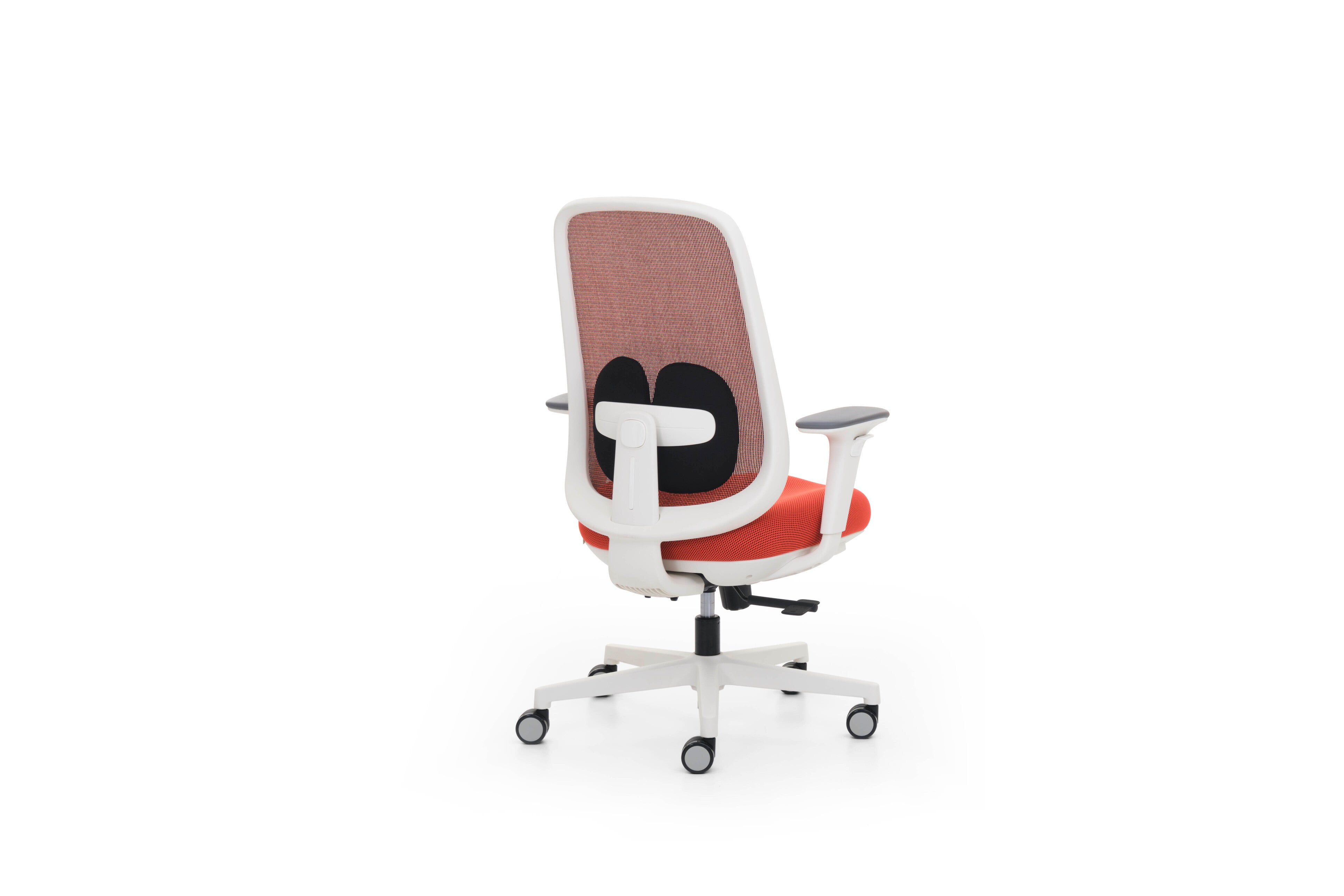 Red and white To-Work Executive Chair ergonomic posture demonstration angle