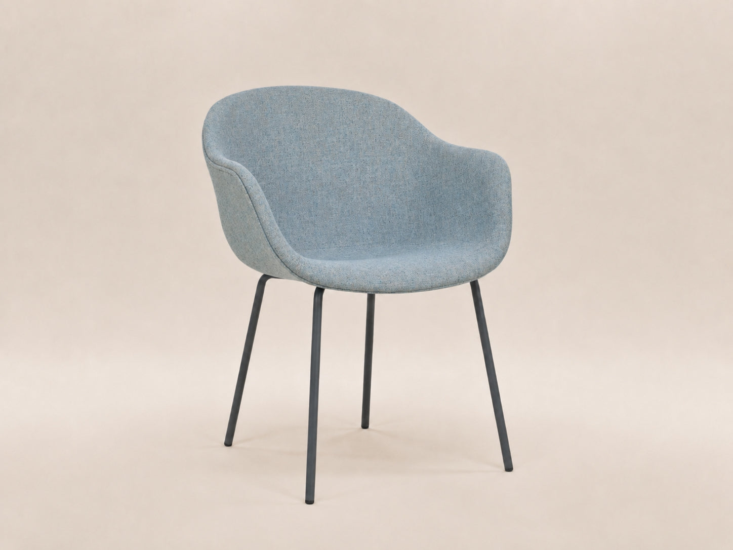Globe-K ML Soft outdoor chair with a distinctive curved design and contemporary architectural presence